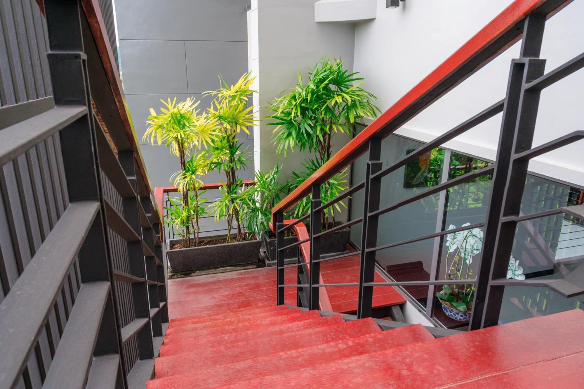 Aqua Villa Rawai Exterior photo