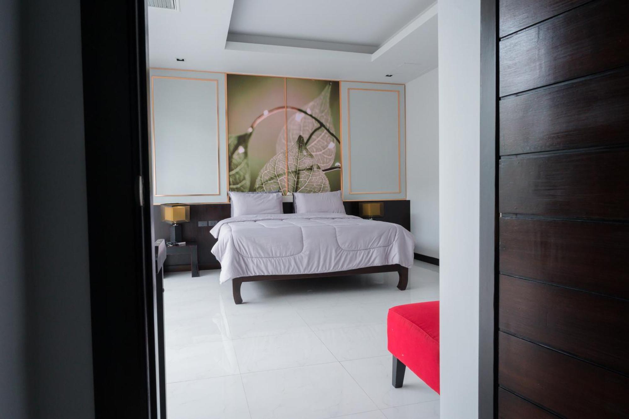 Aqua Villa Rawai Exterior photo