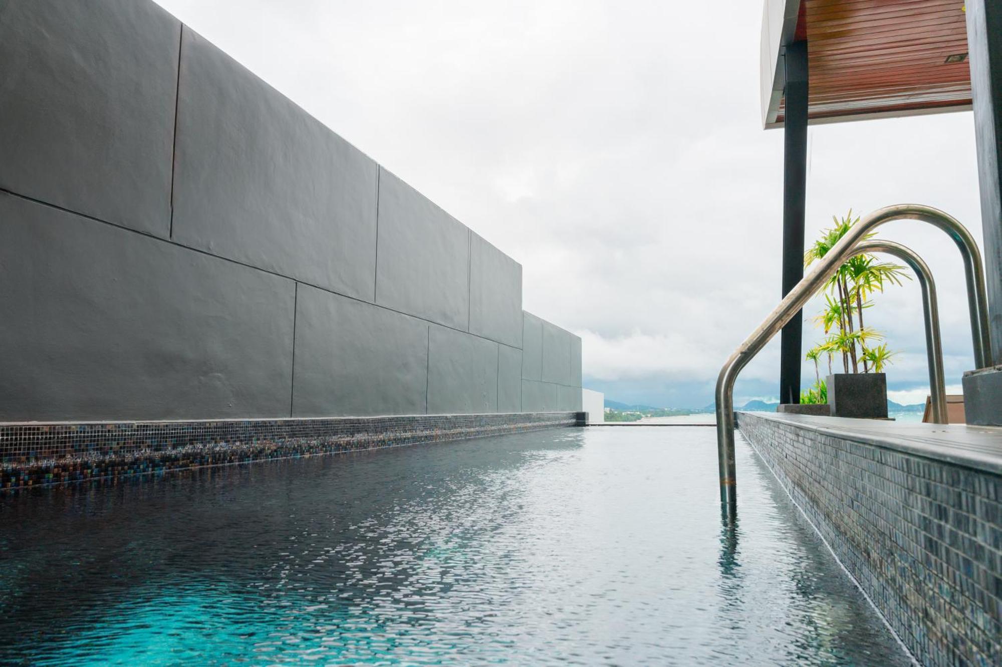 Aqua Villa Rawai Exterior photo