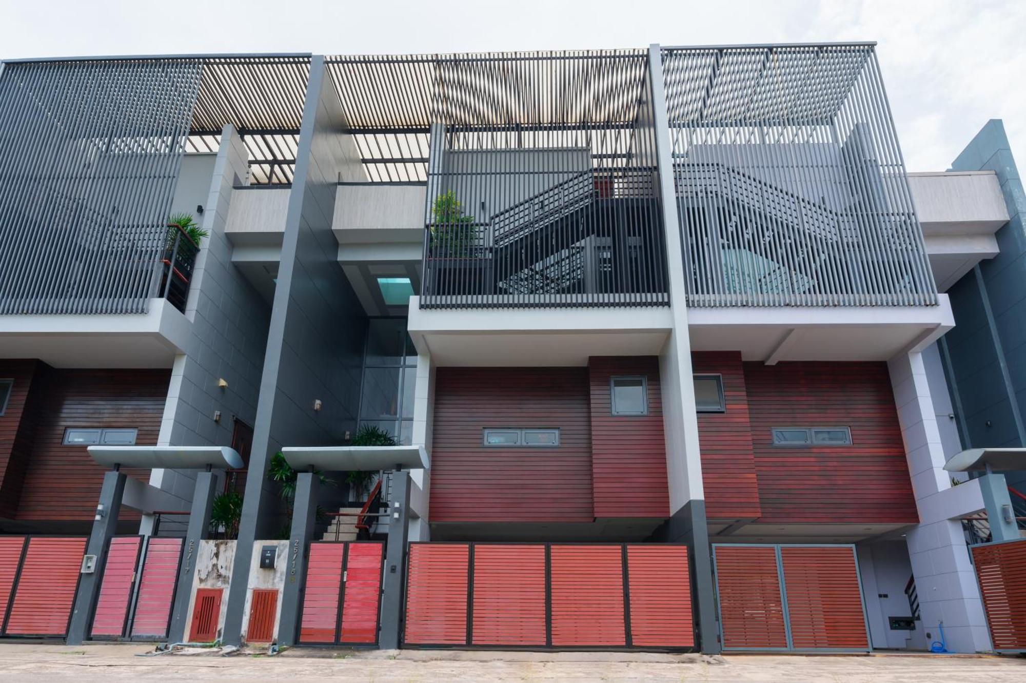 Aqua Villa Rawai Exterior photo