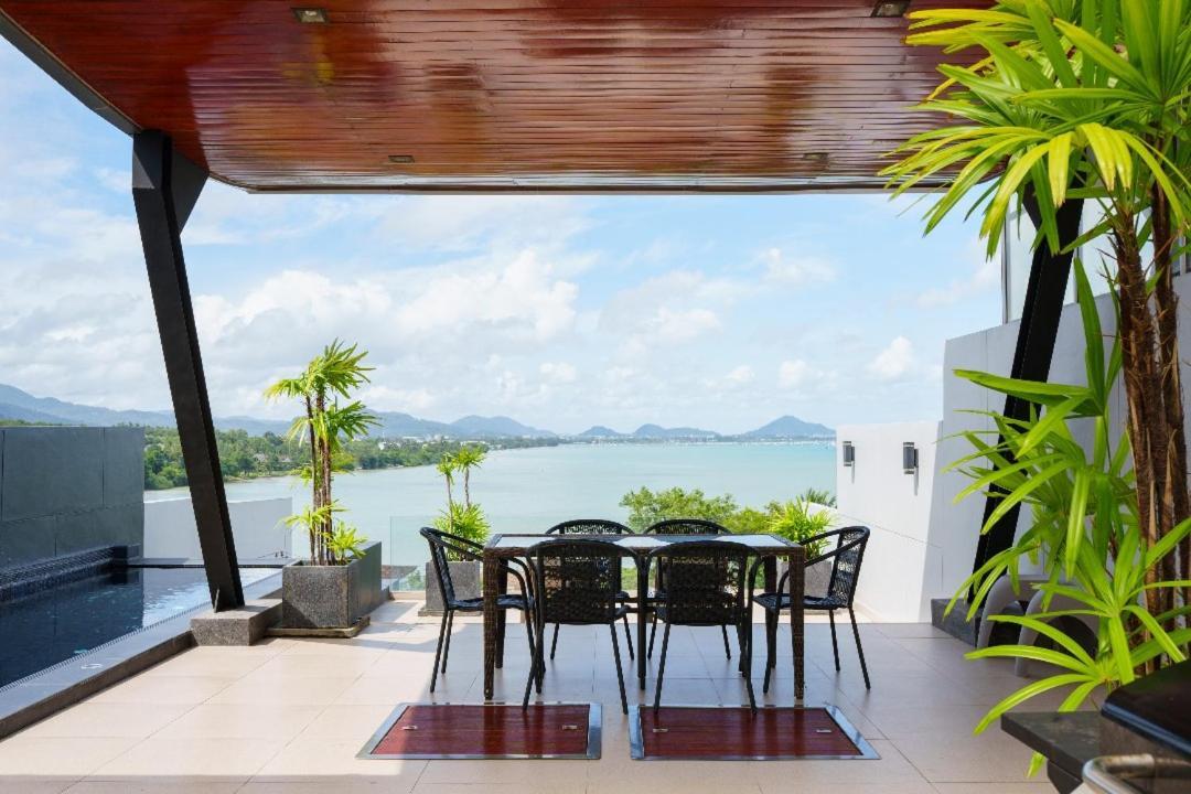Aqua Villa Rawai Exterior photo
